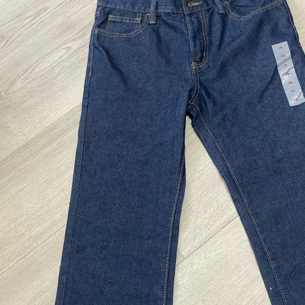 Old Navy Kids New Straight‎ Leg Size 16 Denim Jeans with durable waist band
